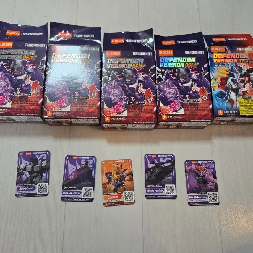 [BUNJANG] Blocki Defender Series 6 &amp; 7 Bundle (5 Units) / 블로키 디펜더 6 일괄 판매(4개)
