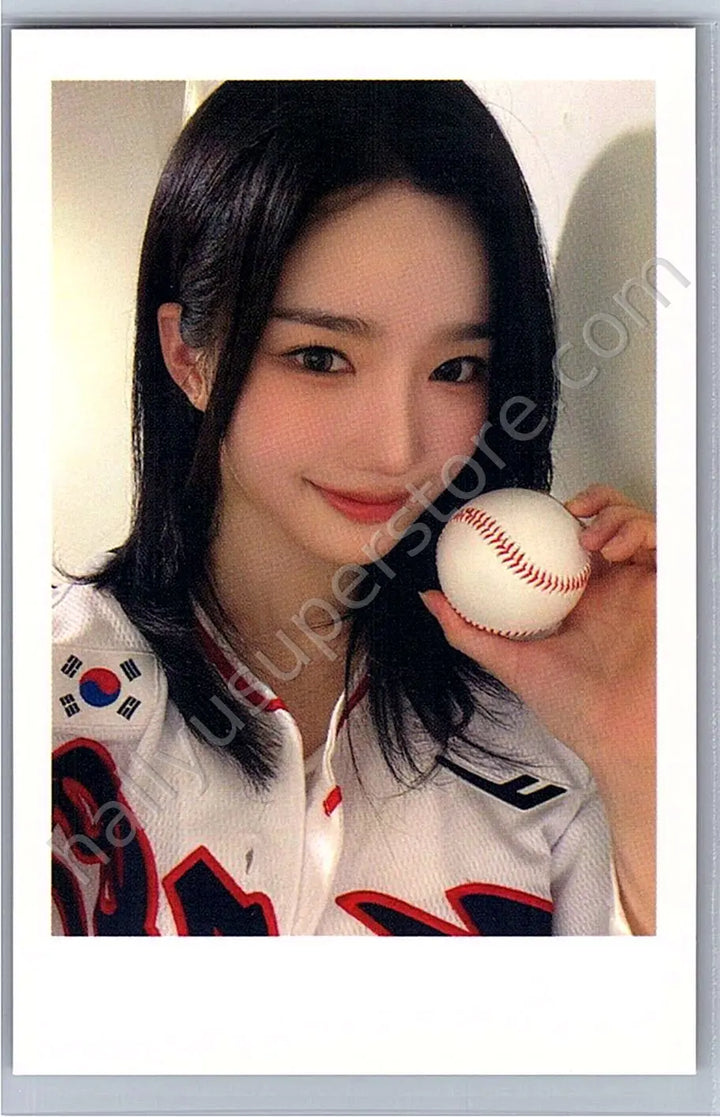 tripleS - Yooyeon - Assemble25 Jump-up polaroid
