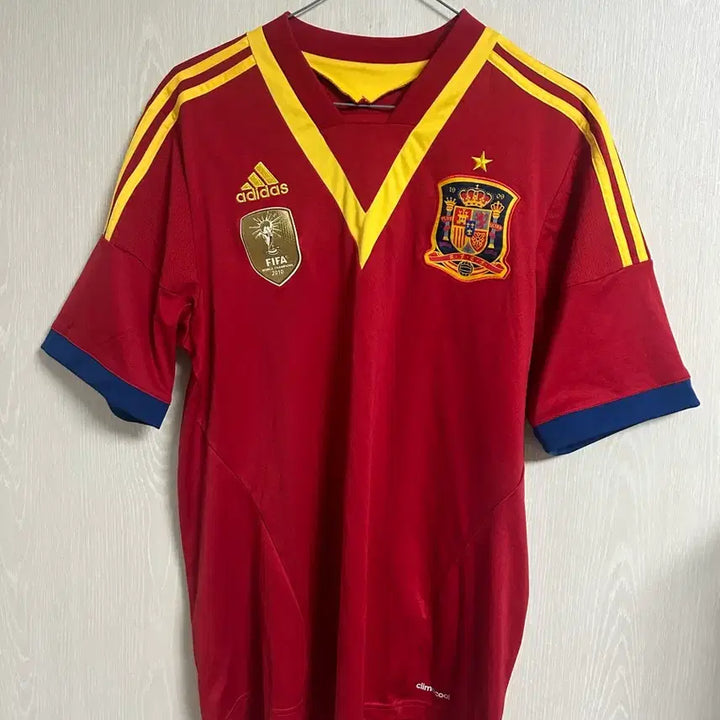 [BUNJANG] Adidas Spain National Football Team 2010 Replica Jersey Size 105 / 아디다스 스페인 축구 유니폼 2010 사이즈105팜