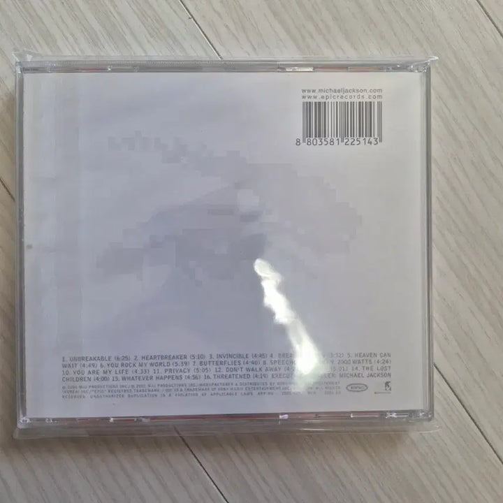 [BUNJANG] Michael Jackson Invincible Sealed CD Album / CD(미개봉)마이클잭슨 앨범 invincible