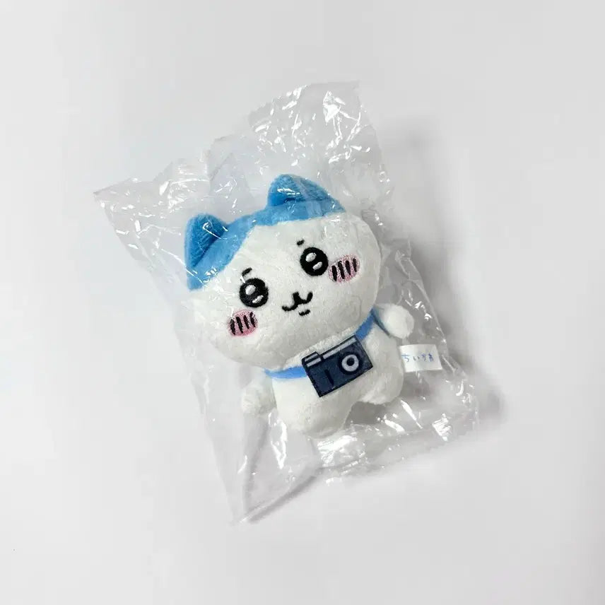 [BUNJANG] Chiikawa Hachiwari Big Plush Camera Gacha / 치이카와 빅 누이 가챠 하치와레 카메라 인형 가챠
