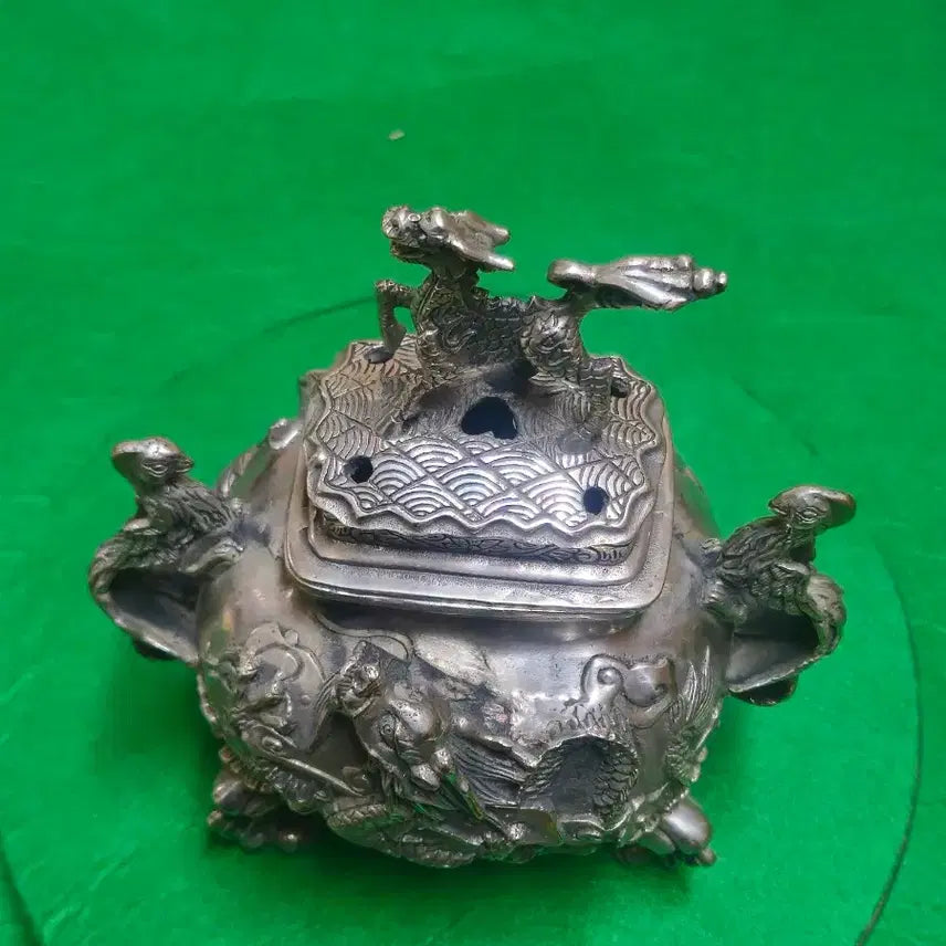 [BUNJANG] Chinese Mid-Sized Brass Censer Incense Burner / 묵직하고 정교한 중국제 중형 백동 향로 (무게 1.18kg)