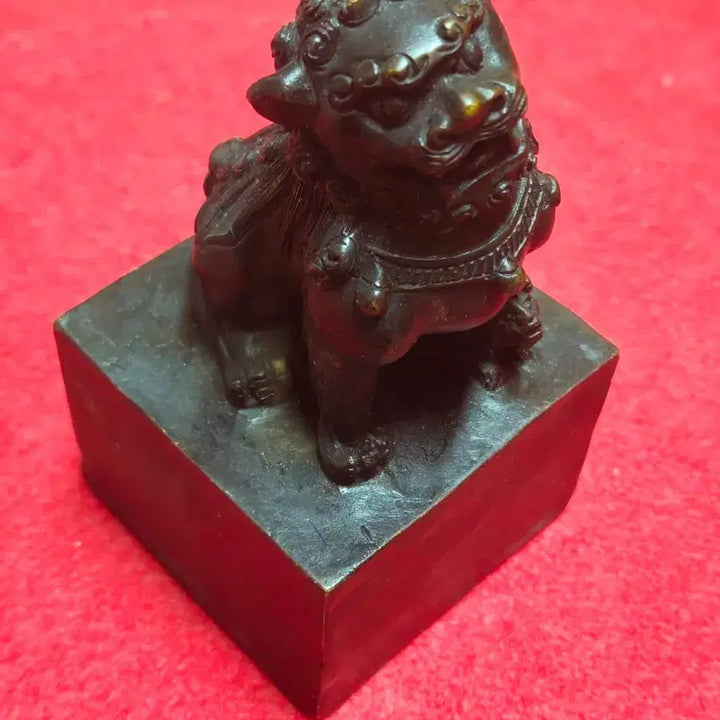 [BUNJANG] Heavy Bronze Haechi (Lion) Seal Stamp / Interior Feng Shui Ornament / [묵직한 대형] 동재질 해태(사자) 인장 도장 / 인테리어 풍수 소품 (