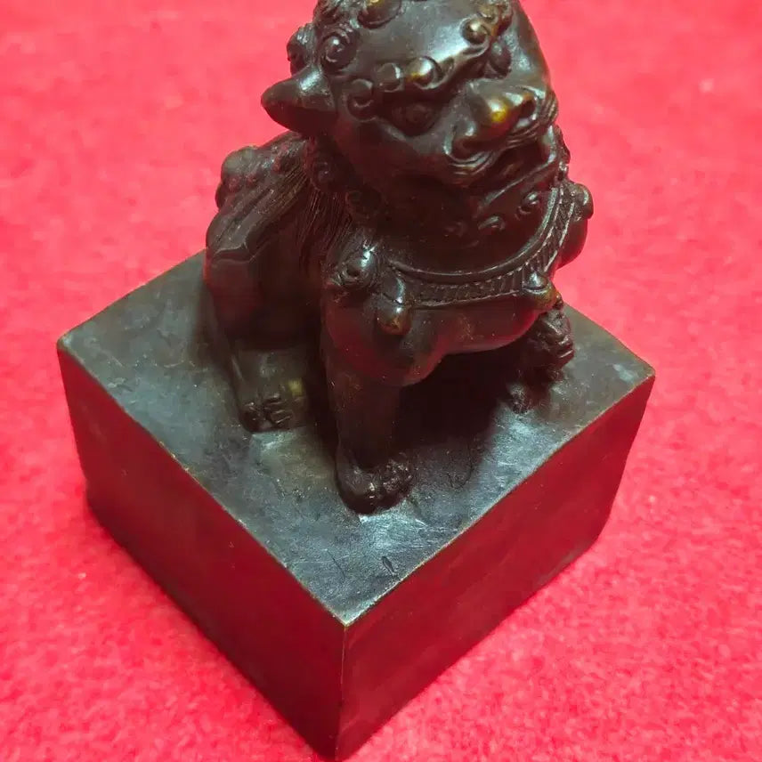 [BUNJANG] Heavy Bronze Haechi (Lion) Seal Stamp / Interior Feng Shui Ornament / [묵직한 대형] 동재질 해태(사자) 인장 도장 / 인테리어 풍수 소품 (