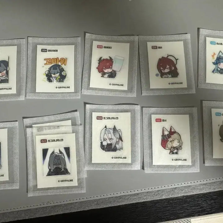 [BUNJANG] Arknights Endfield Sticker, Photocard, Keychain, Collection Book / 명일방주 엔드필드 포카, 콜렉션북 판매