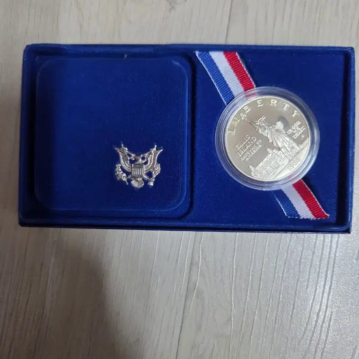 [BUNJANG] 1986 Ellis Island Commemorative Coin / 미국 기념 주화 엘리스 섬 1986년