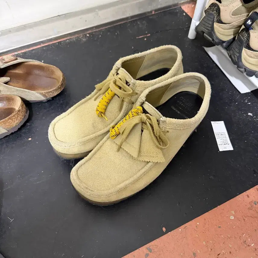 [SOLD OUT] 클락스 x 디스이즈네버댓 왈라비 메이플 슈즈 UK8.5