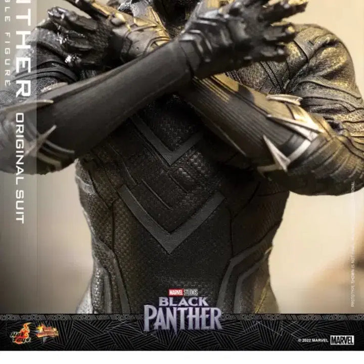 [BUNJANG] Hot Toys Black Panther Original Suit 1/6 Scale Figure / 핫토이 블랙팬서 오리지널 슈트 1/6 피규어