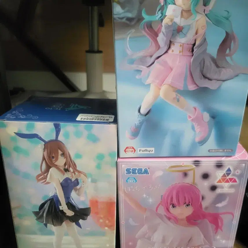 [BUNJANG] Nakano Miku, Hatsune Miku, Goto Hitori Figure Bundle / 하츠네미쿠,나카노 미쿠,고토 히토리 피규어 일괄판매합니다.