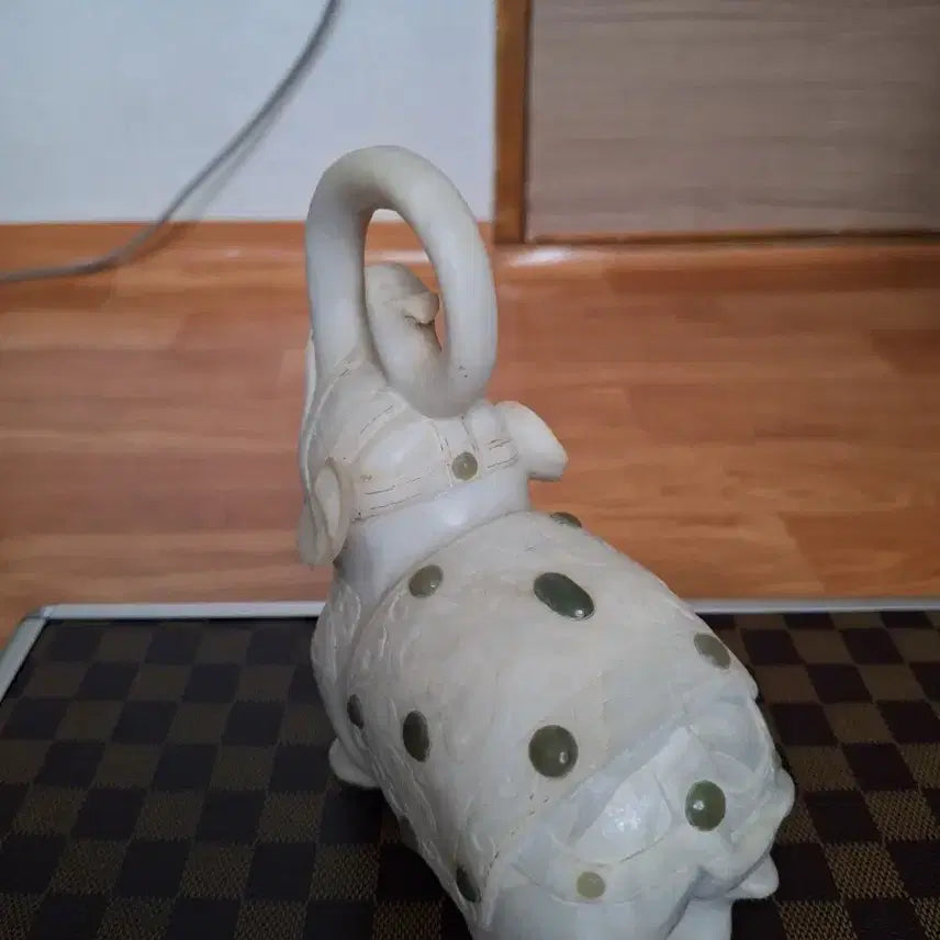 [BUNJANG] Jade Elephant Carving / 옥 코끼리 조각