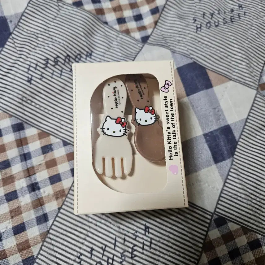 [BUNJANG] Sanrio Hello Kitty Fork &amp; Spoon Hair Clip Set / 산리오 헬로키티 포크 스푼 머리핀
