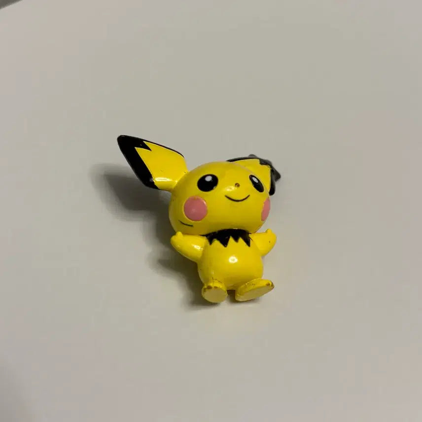 [BUNJANG] Classic 2009 Pokemon Pichu MonColle Figure / 고전 2009 포켓몬스터 포켓몬 삐쭉귀 피츄 몬코레 피규어 기자 미미