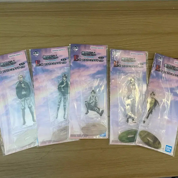 [BUNJANG] Attack on Titan Armored Titan Figure + Acrylic Stand Full Set / 진격의 거인 A상 갑옷거인 + E상 아크릴 풀셋