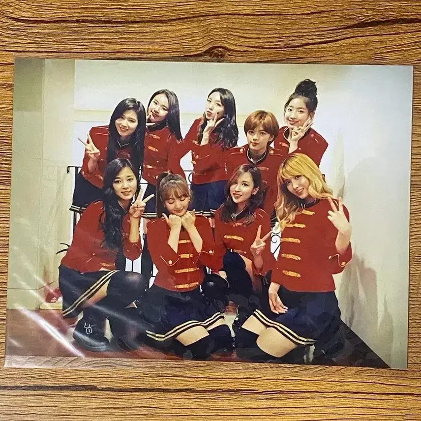 [BUNJANG] Twice Monograph Postcard Set / 트와이스 twice 모노그래프 엽서