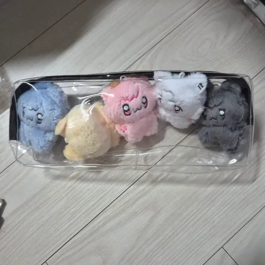 [SOLD OUT] 플레이브 속성 인형 똥글이브5cm 일괄