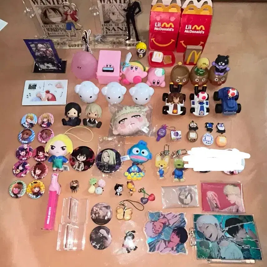 [BUNJANG] Bundle Set Assorted Animation Goods, Figures, Gacha, Stickers, Paper Goods / 택포)애니메이션 굿즈,피규어,가챠,피규어,띠부씰,지류 굿즈 일괄