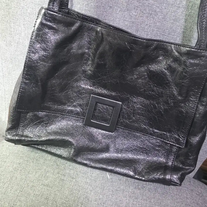 [BUNJANG] Rouge &amp; Lounge Capri M Shoulder Bag Black / 루즈앤라운지 카프리 M 숄더백