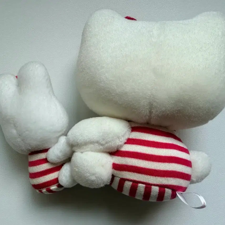 [BUNJANG] 2003 Classic Hello Kitty Cherry Doll / 2003 고전 헬로키티 캐시 체리 인형