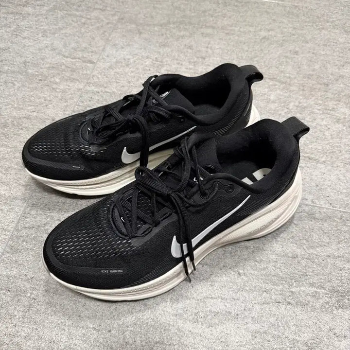 [BUNJANG] Nike Vomero Plus Running Shoes / 나이키 보메로 플러스 285