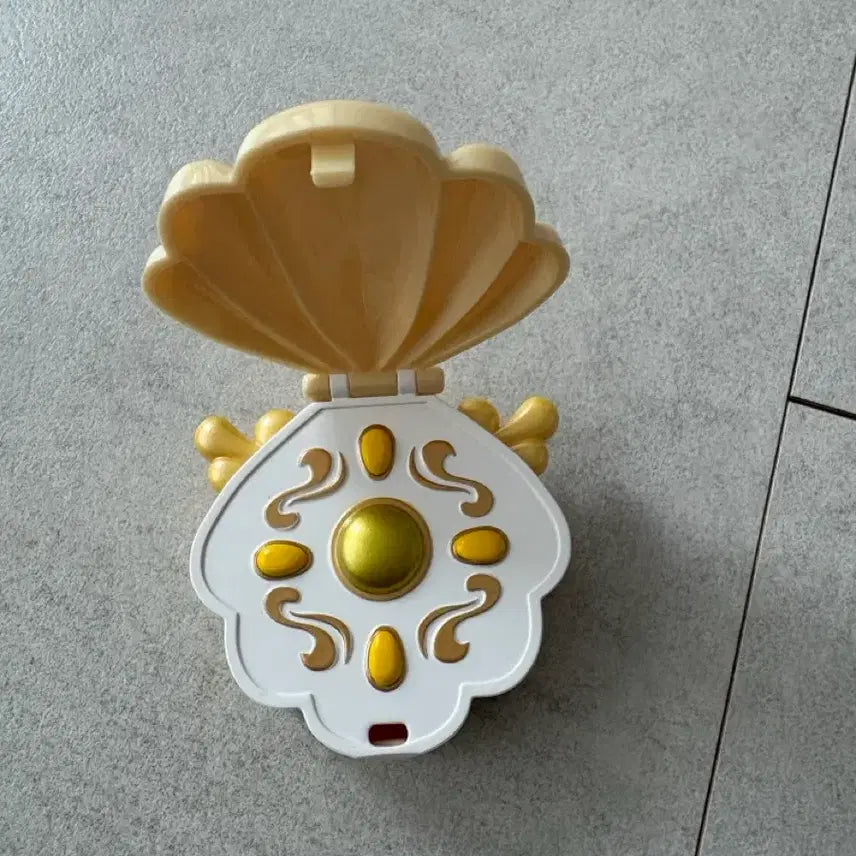 [BUNJANG] Pichi Pichi Pitch Coco Accessory Shell Case Storage Gacha / 피치피치핏치 코코 액세서리 조개 케이스 보관함 가챠
