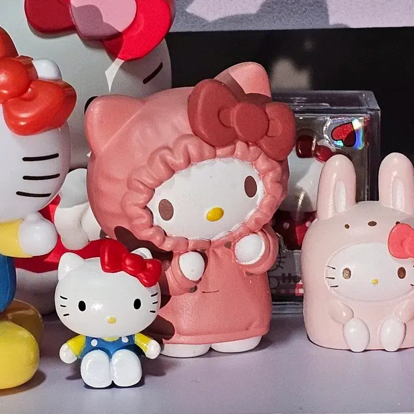 [BUNJANG] Hello Kitty Hooded Gacha (Sealed) / 헬로키티 후드 가챠 (2개 있음) / 교환가능