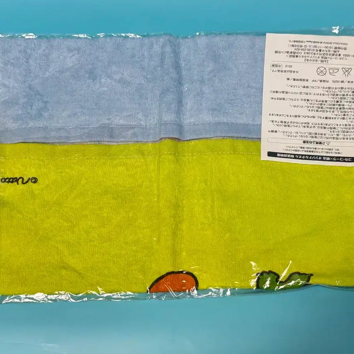 [BUNJANG] Coca-Cola Uncle Claus Character Towel / 코카콜라 칼아저씨 캐릭터 타월