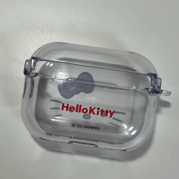 [BUNJANG] Hello Kitty Clear Airpods Pro 2 Case / 헬로키티 투명 에어팟 프로 2 케이스 판매합니다!