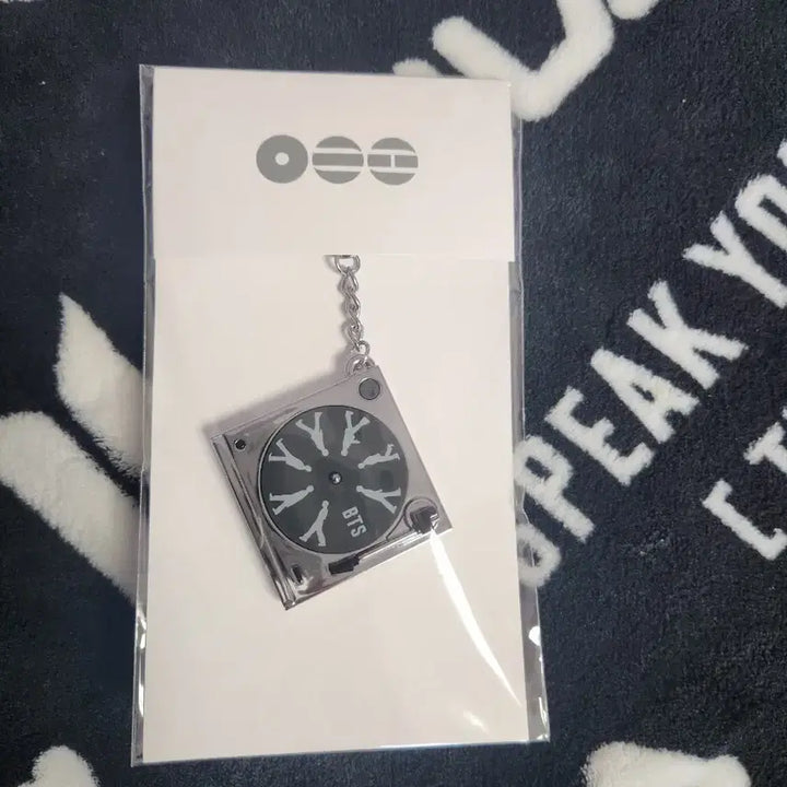 [BUNJANG] BTS Popup Turntable Keyring / BTS 팝업 턴테이블 키링