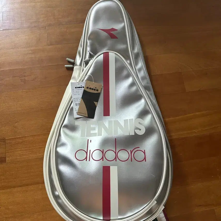 [SOLD OUT] 디아도라 테니스 가방