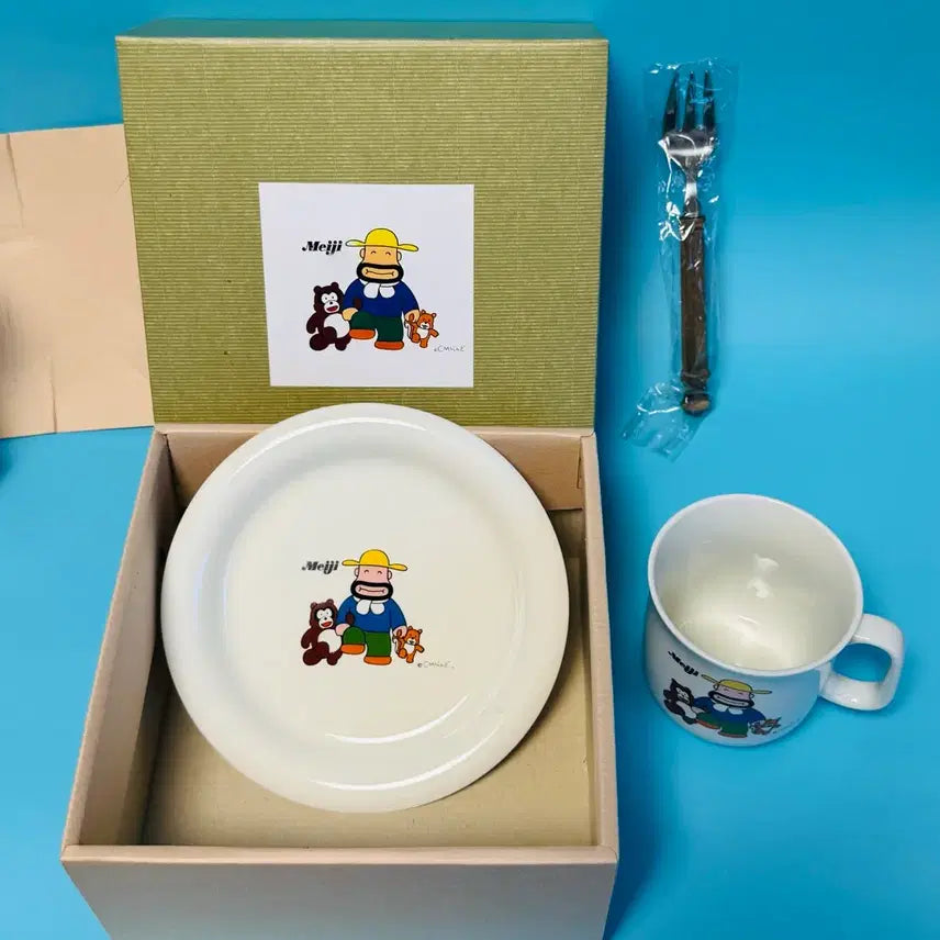 [BUNJANG] Meiji Uncle Charlie Tableware Set - Plate, Cup, Fork / 메이지 칼아저씨 식기 세트 접시 컵 포크