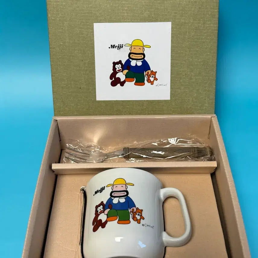 [BUNJANG] Meiji Uncle Charlie Tableware Set - Plate, Cup, Fork / 메이지 칼아저씨 식기 세트 접시 컵 포크