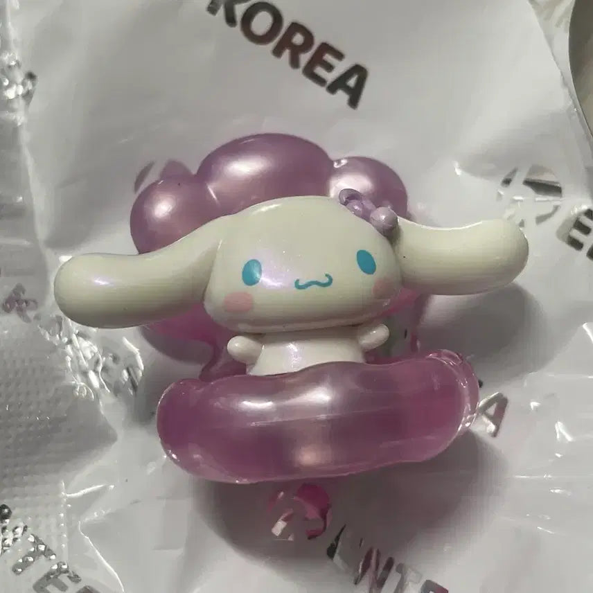 [BUNJANG] Sanrio Characters Pearl &amp; Shell Series Glitter Rare Cinnamoroll Figure / 산리오캐릭터즈 산리오 진주 조개 시리즈 글리터 레어 시나모롤 피규어