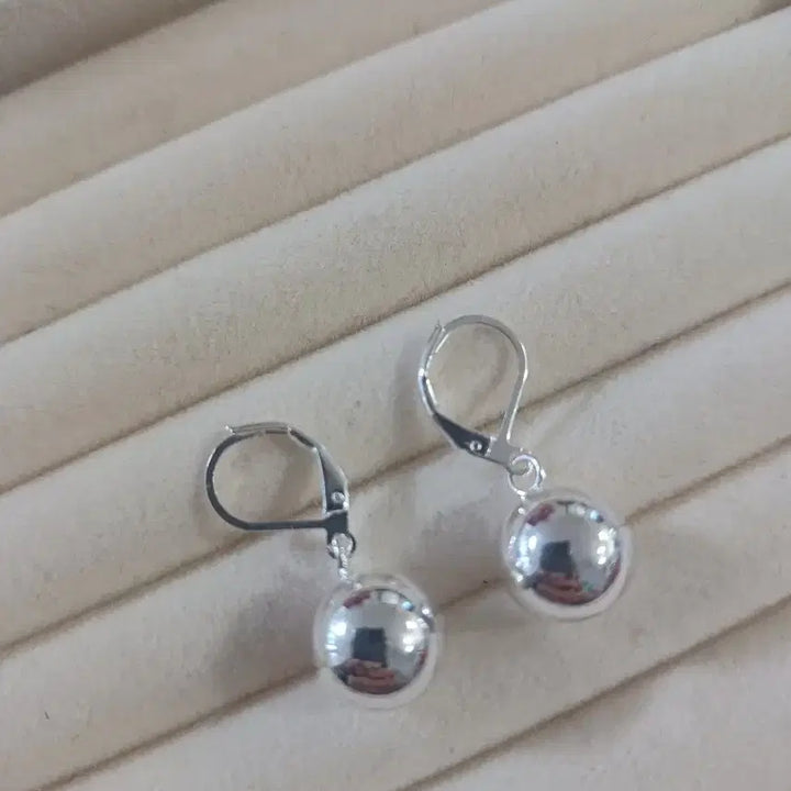 [BUNJANG] Silver Ball Hoop Earrings (New) / 볼 원터치 은귀걸이(새상품)