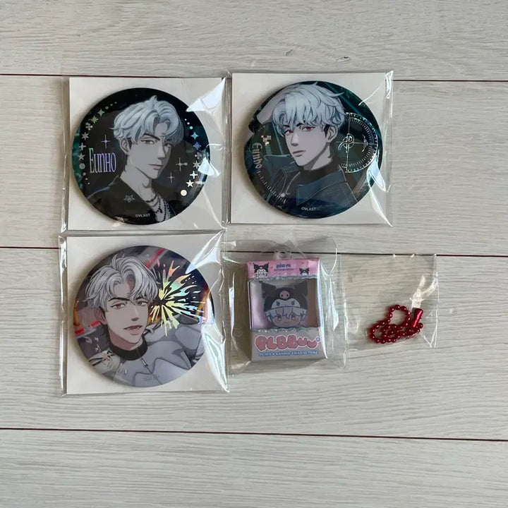 [BUNJANG] PLAVE Eunho Mini Can Badge Keychain Bundle Set / 플레이브 plave 은호 캔뱃지 미니어쳐 키링 일괄 양도 합니다