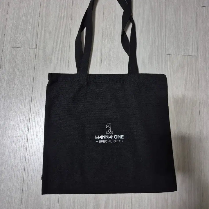 [BUNJANG] Wanna One Special Gift Eco Bag / 워너원 스페셜기프트 에코백 wannaone