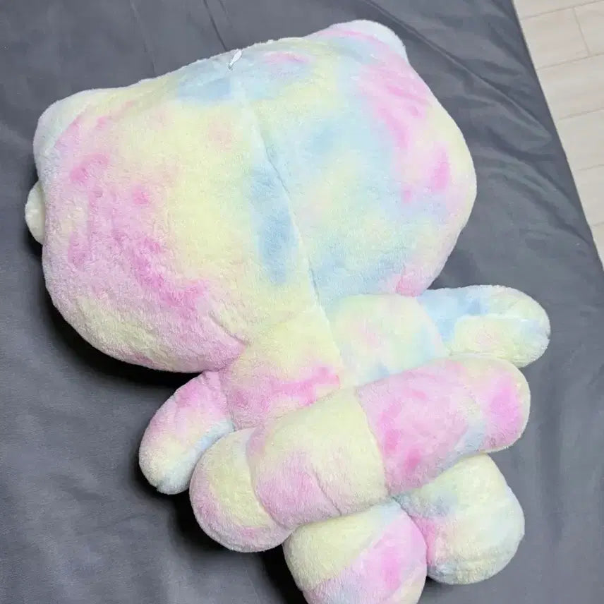 [BUNJANG] Hello Kitty Large Tie-Dye Plush Doll / 헬로키티 대형 인형
