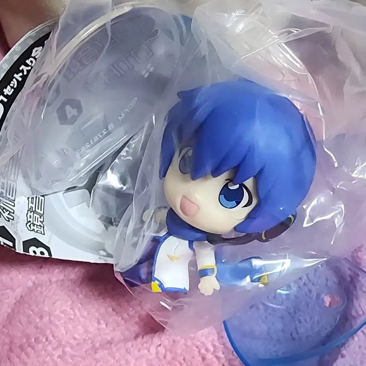 [BUNJANG] Vocaloid Kaito Jump Figure Gacha / 보컬로이드 점프피규어 가챠_카이토