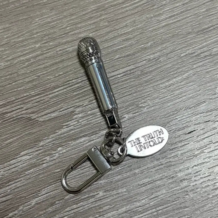 [BUNJANG] BTS Jimin The Truth Untold Exhibition Keychain / 지민 전시회 키링 The Truth Untold