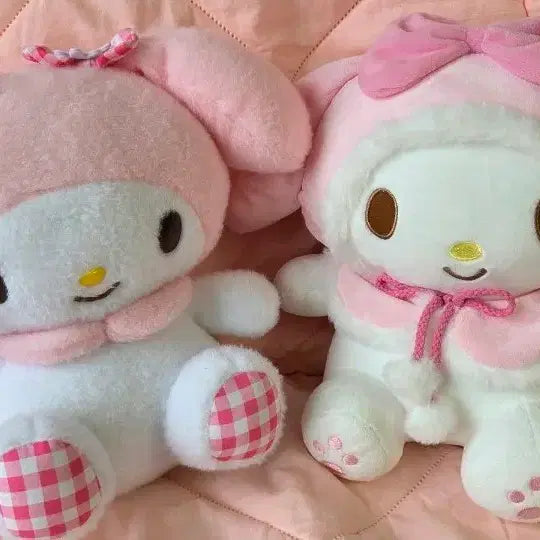 [BUNJANG] Sanrio My Melody Medium Doll Flower Check / 산리오 마이멜로디 중형인형