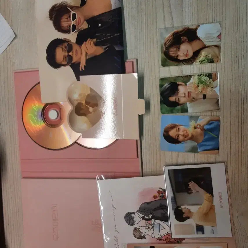 [BUNJANG] WooJooMeriMe Photobook Photo Essay Split Set / 우주메리미 포토북,포토에세이 팔아요 촤우식정소민배나라장범준신슬기나눔분철