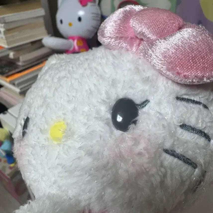 [BUNJANG] Hello Kitty 50th Anniversary Eyelashes / 속눈썹 키티50주년