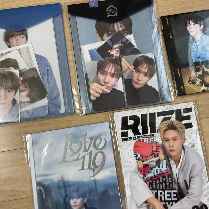 [SOLD OUT] 라이즈 은석 코믹북 풀셋