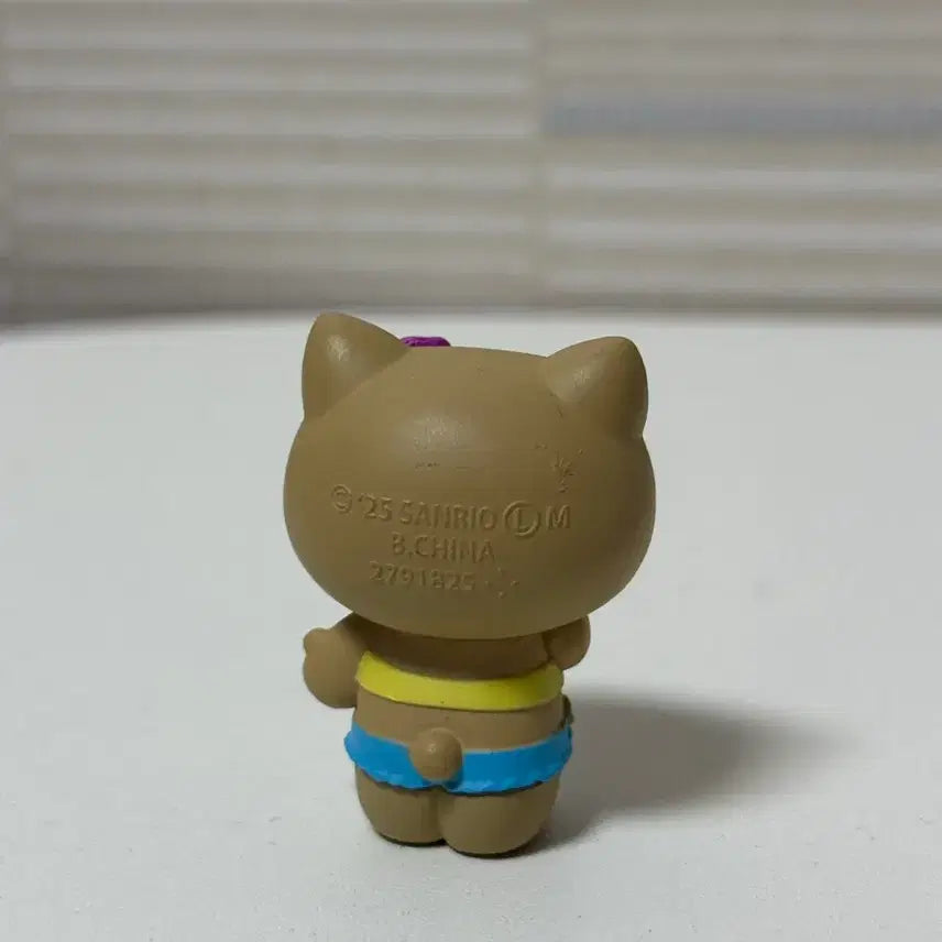 [BUNJANG] Sanrio Tanning Kitty "Vacance" Figure Gacha / 태닝키티 산리오 바캉스 피규어 가챠 헬로키티