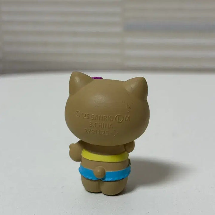 [BUNJANG] Sanrio Tanning Kitty "Vacance" Figure Gacha / 태닝키티 산리오 바캉스 피규어 가챠 헬로키티