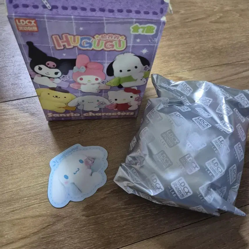 [BUNJANG] Sanrio Cinnamonroll Wrist Plush (Sealed) / (공간정리 오늘만특가)ldcx 산리오 손목 인형 시나몬롤 미개봉