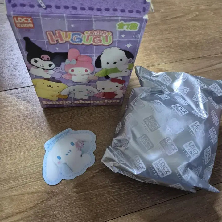 [BUNJANG] Sanrio Cinnamonroll Wrist Plush (Sealed) / (공간정리 오늘만특가)ldcx 산리오 손목 인형 시나몬롤 미개봉