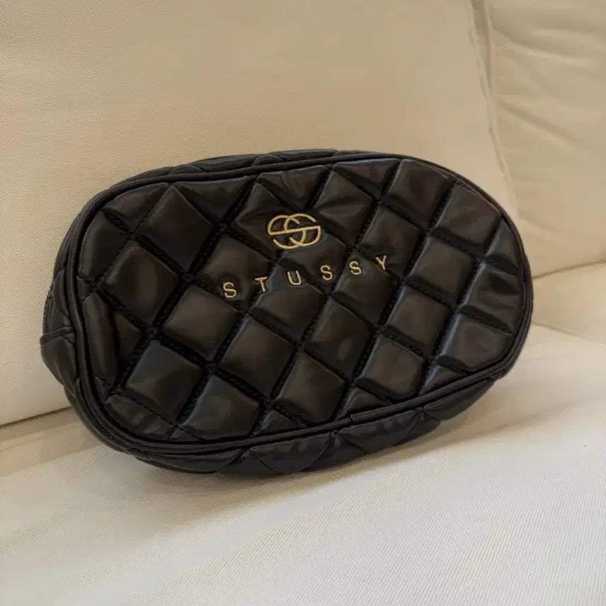 [BUNJANG] Stussy Quilted Hip Bag / 스투시 힙색