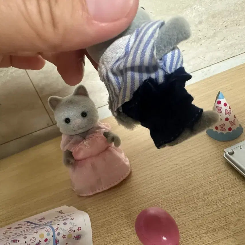 [BUNJANG] Sylvanian Families Birthday Party Set with Cat Figure / 실바니안 패밀리 생일 파티 세트