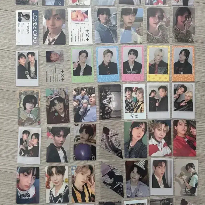[BUNJANG] TXT Bundle Set Photocard &amp; Sealed Poster (Includes Multiple POB) / 투바투 포카&amp;미개봉 포스터 등 일괄 판매(특전 다수)