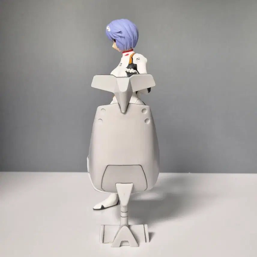 [BUNJANG] Evangelion Ayami Rei Girl with Chair Figure / 에반게리온 아야나미 레이 피규어 girl with Chair